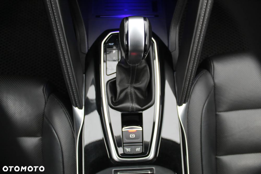 Renault Koleos 2.0 dCi Initiale Paris 4x4 X-Tronic - 29