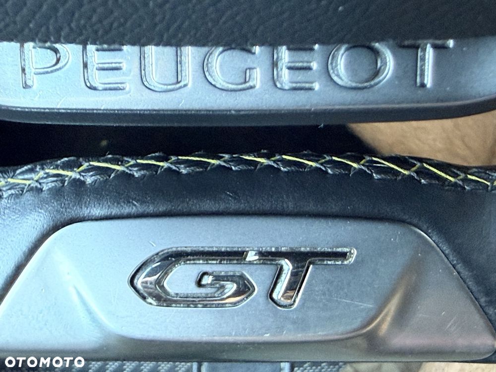 Peugeot 2008 PureTech 130 GT - 20
