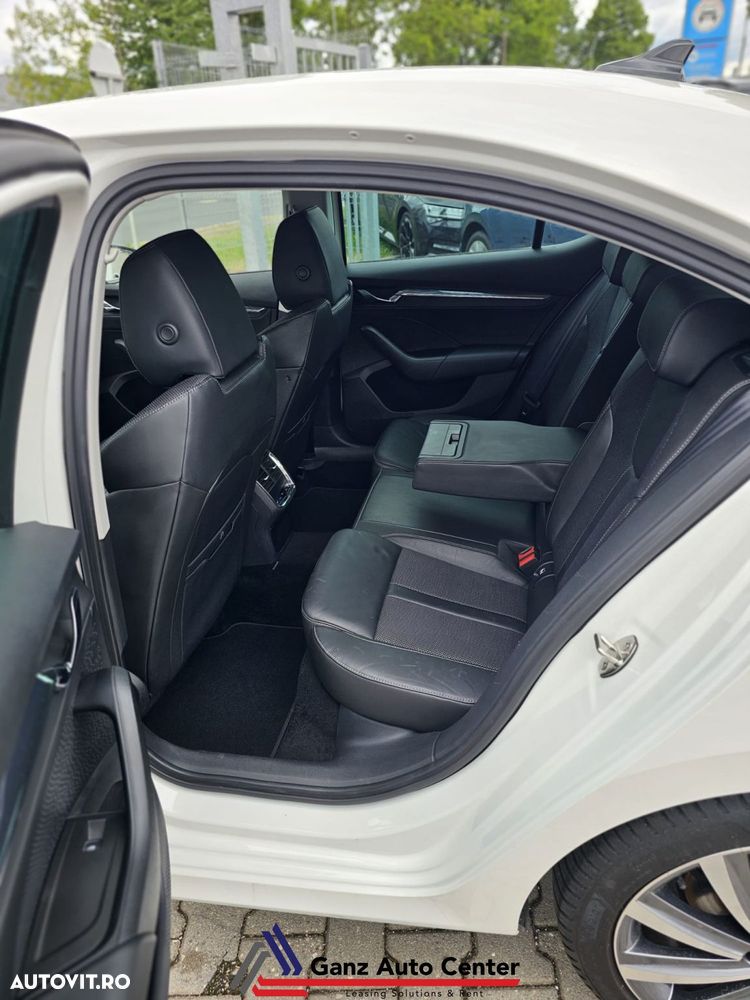 Skoda Octavia 2.0 TDI DSG Exclusive - 11