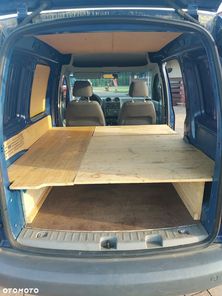 Volkswagen Caddy - 11
