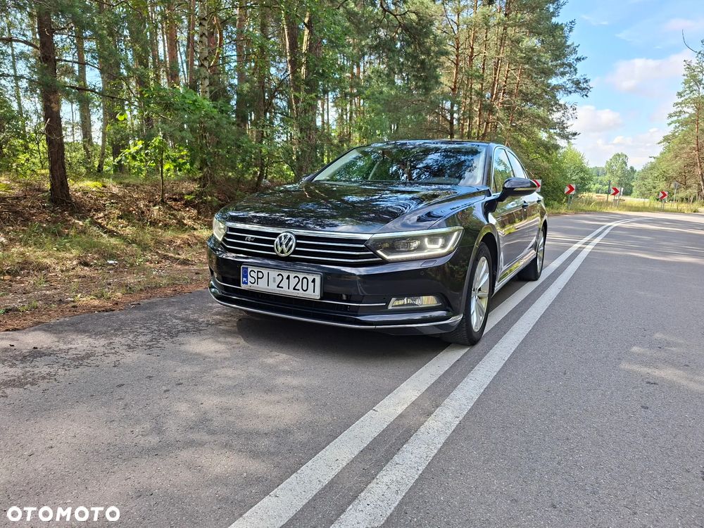Volkswagen Passat - 4