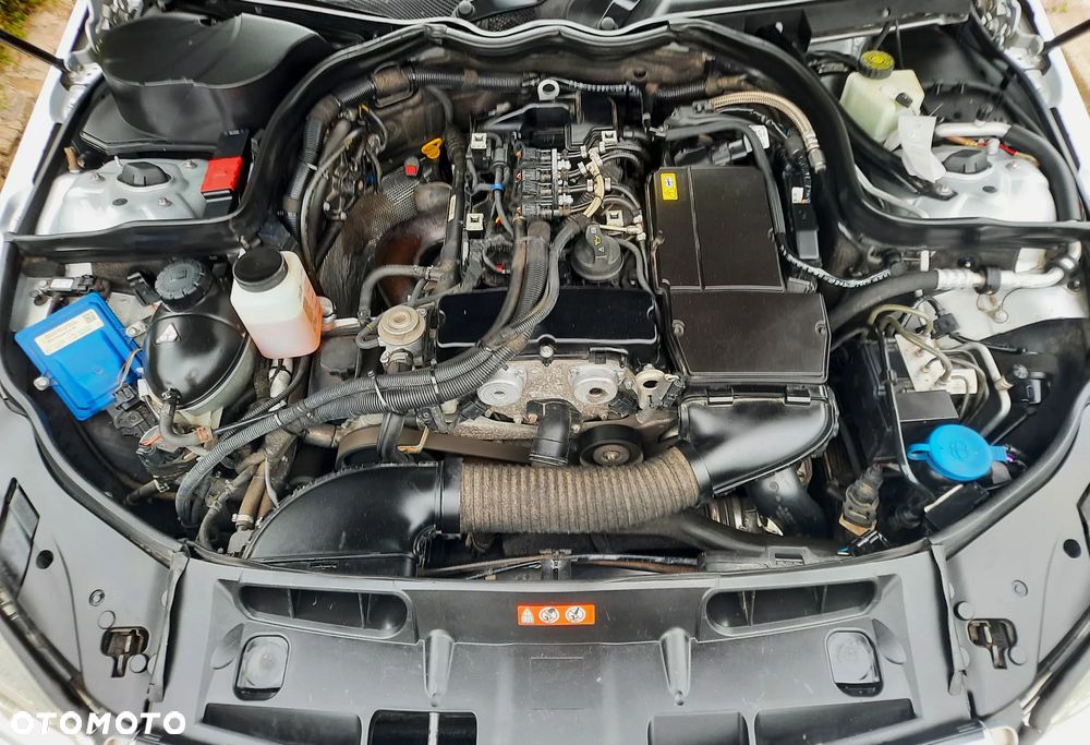 Mercedes-Benz Klasa C 180 T Kompressor Automatik BlueEFFICIENCY Avantgarde - 12