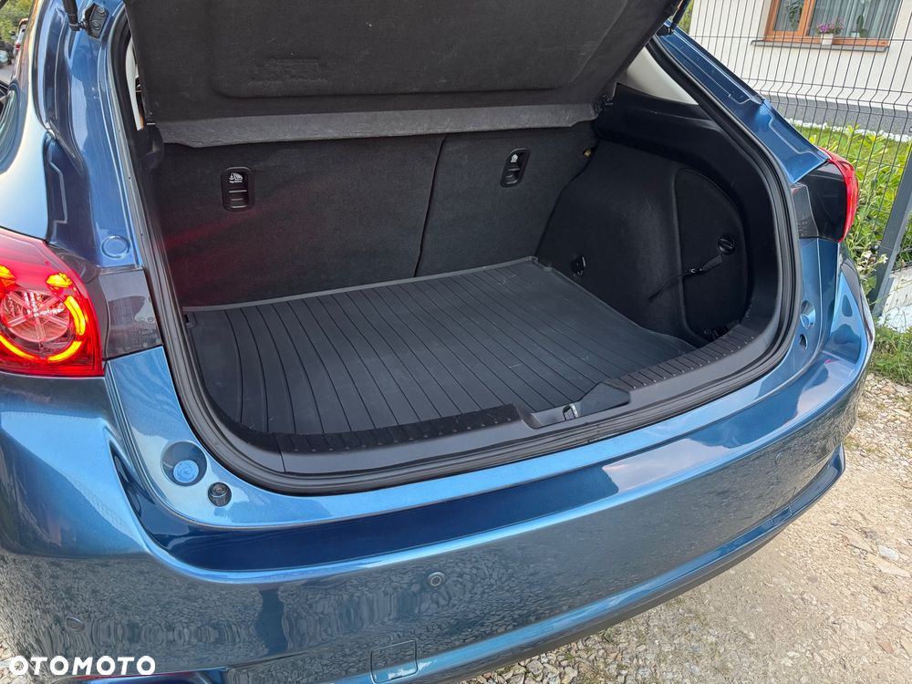 Mazda 3 SKYACTIV-G 120 Automatik Sports-Line - 40