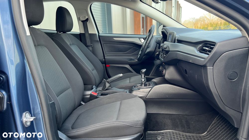 Ford Focus 1.0 EcoBoost Trend Edition - 13