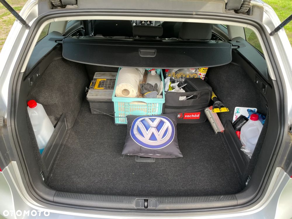 Volkswagen Passat 2.0 TDI DSG Highline - 16