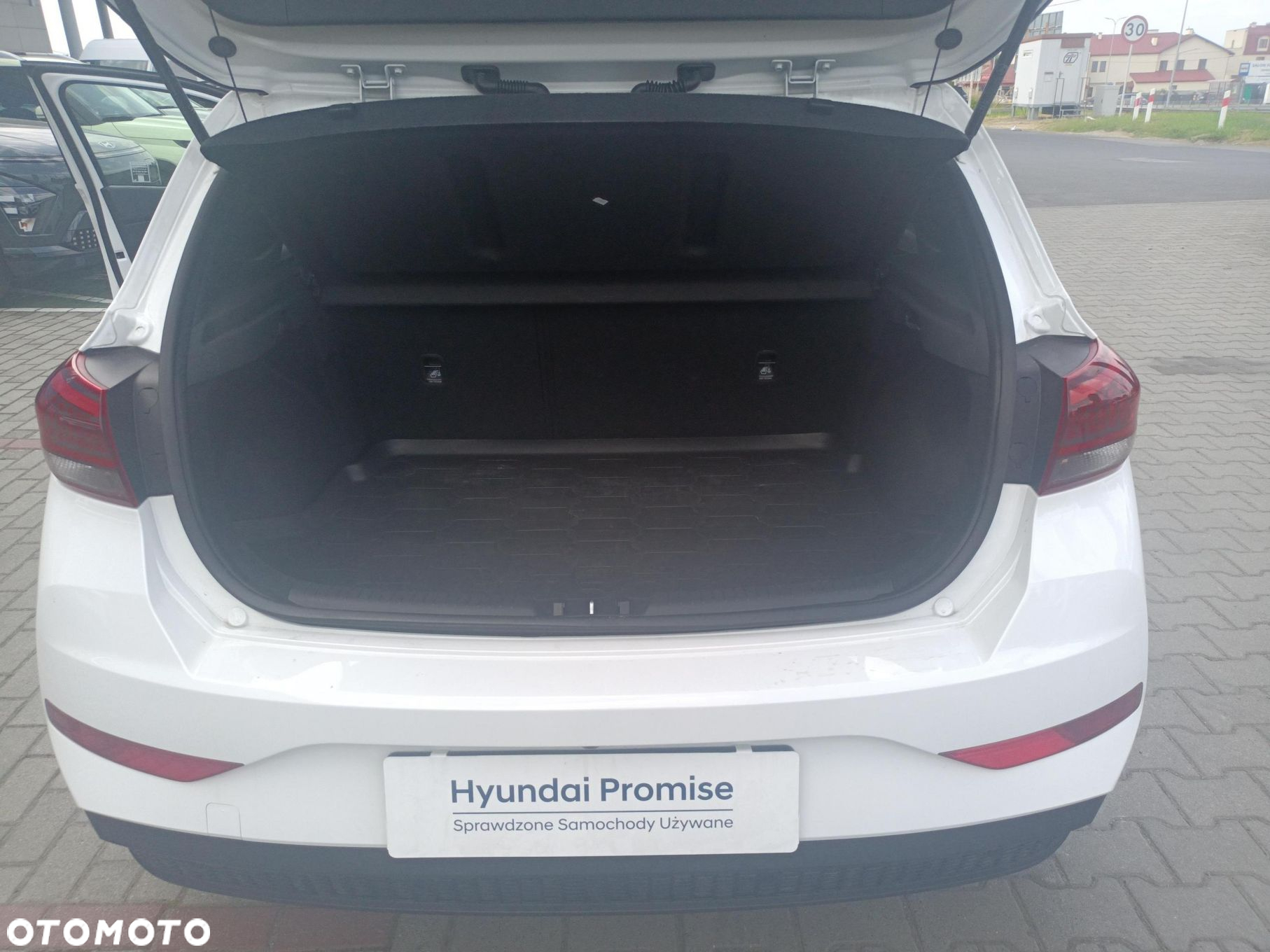 Hyundai i30 1.5 DPI Pure - 19