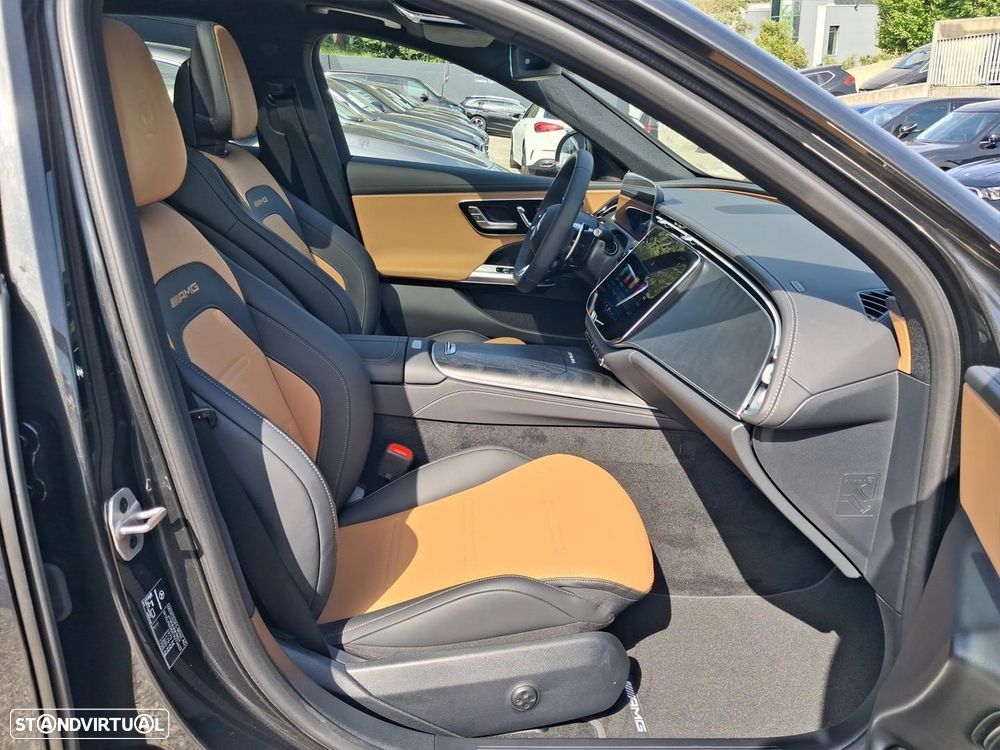 Mercedes-Benz E 53 AMG Hybrid 4Matic+ - 16