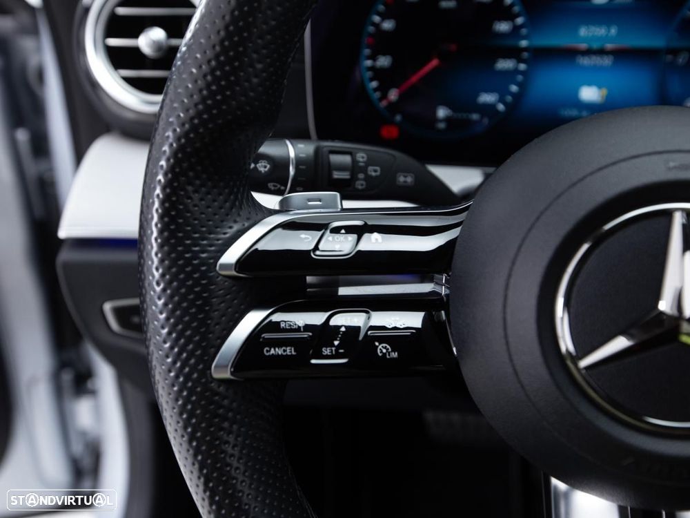 Mercedes-Benz E 300 de AMG Line - 19