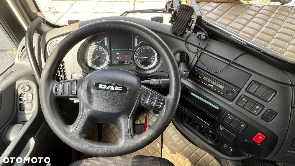 DAF 106 - 8