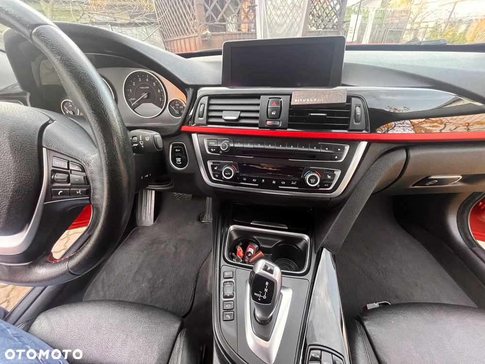 BMW 3GT 328i xDrive Sport Line - 14