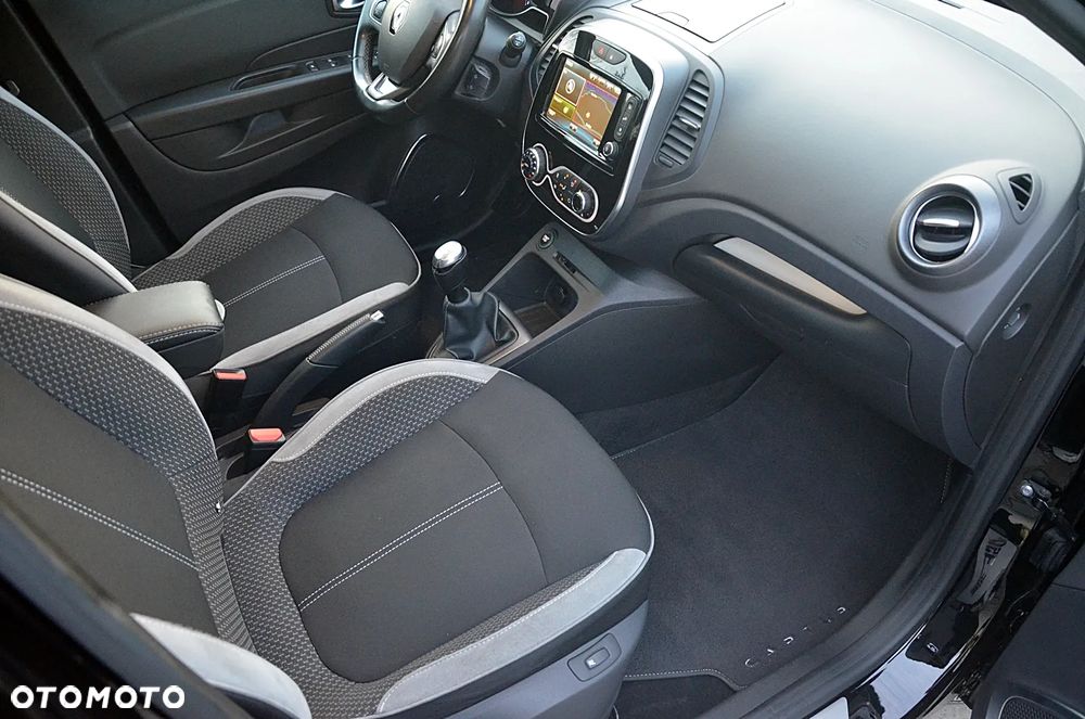 Renault Captur (ENERGY) TCe 90 BOSE EDITION - 21