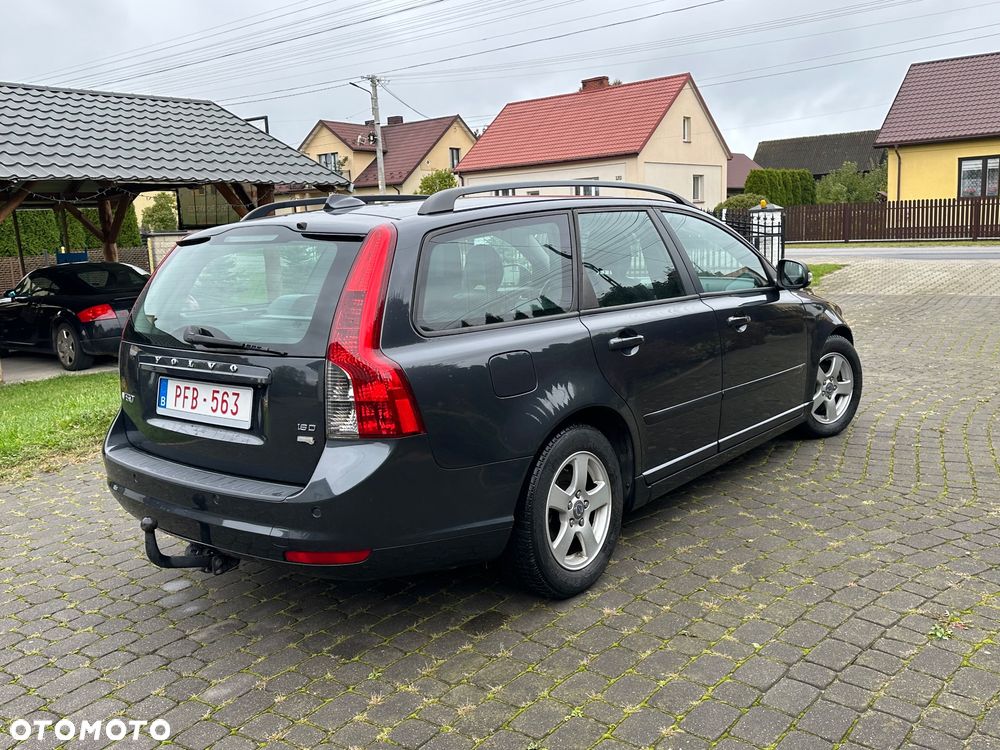 Volvo V50 1.6D DPF DRIVe Momentum - 10