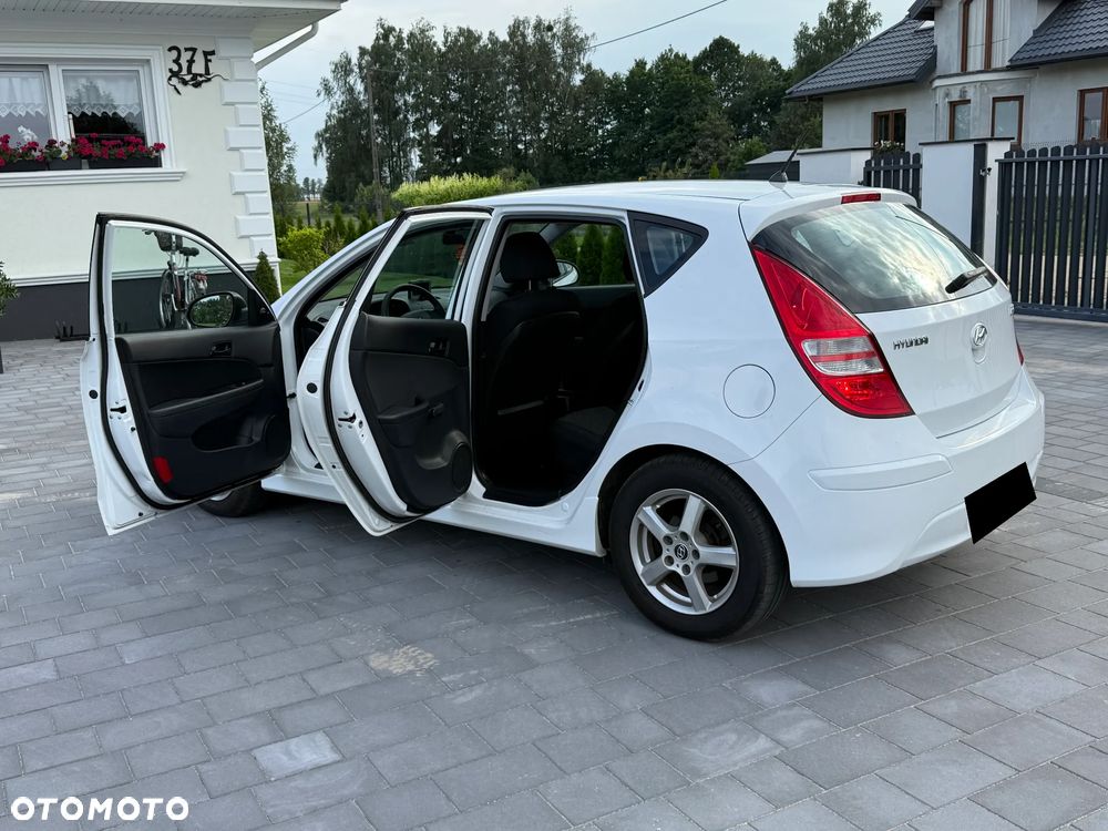 Hyundai i30 1.4 Comfort - 8