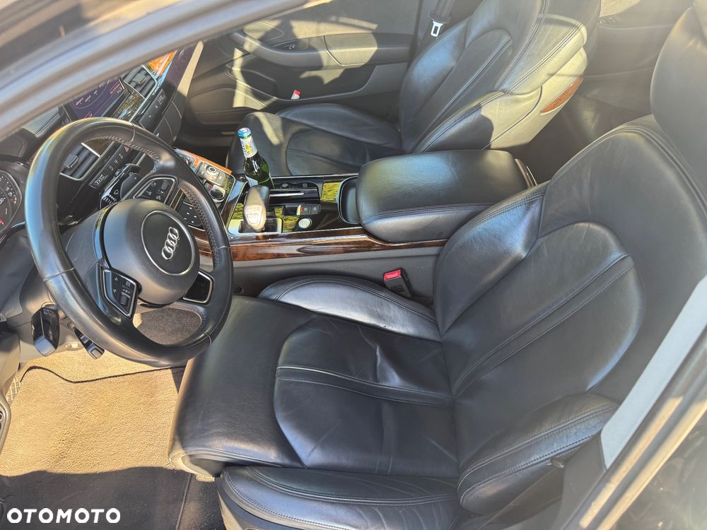 Audi A8 - 15
