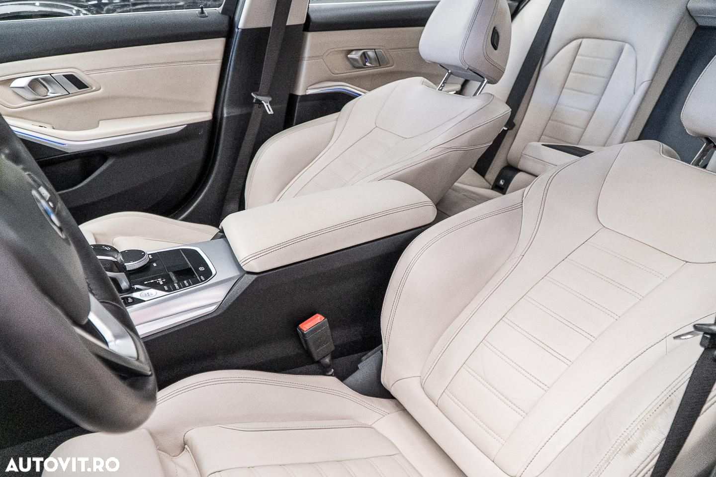 BMW Seria 3 320d xDrive AT Luxury Line - 14