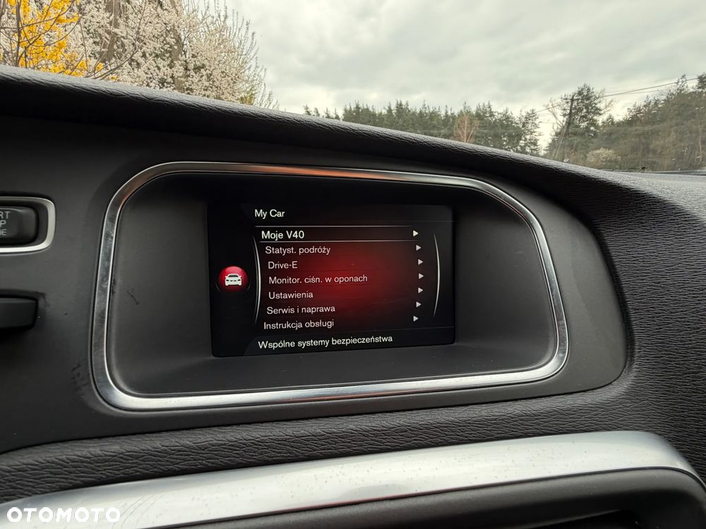 Volvo V40 D3 Summum - 34