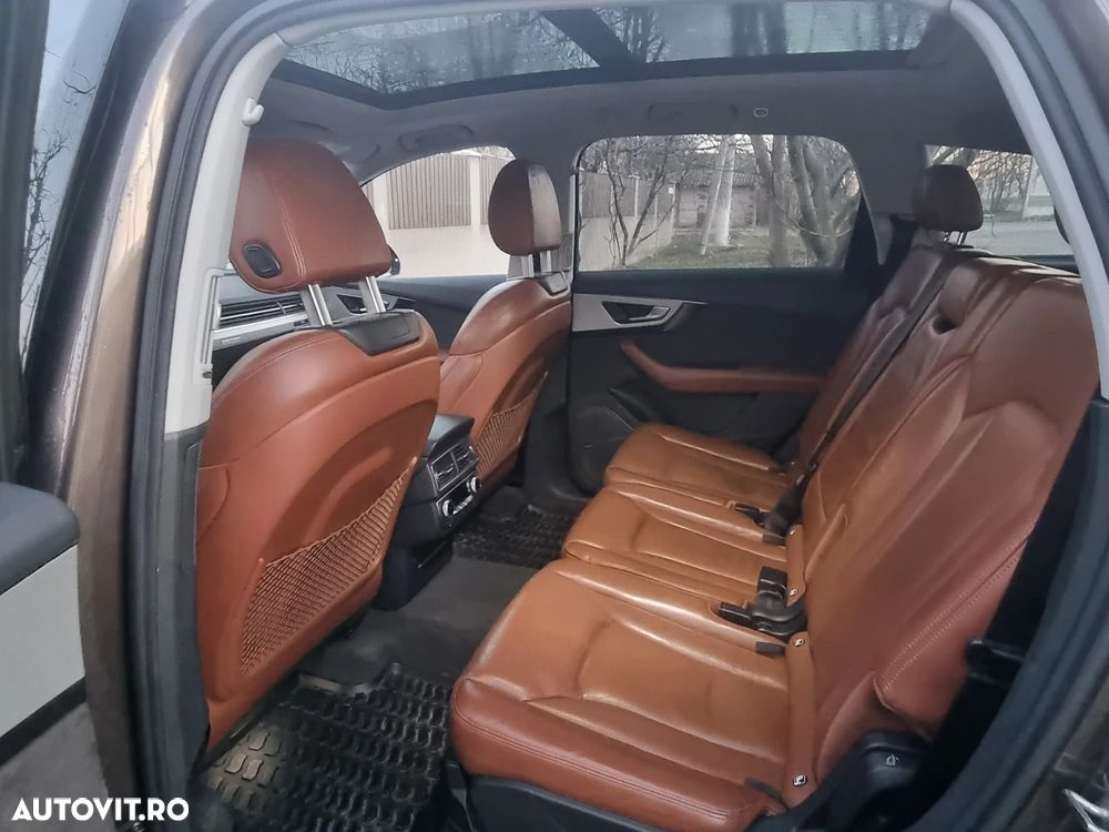 Audi Q7 - 4
