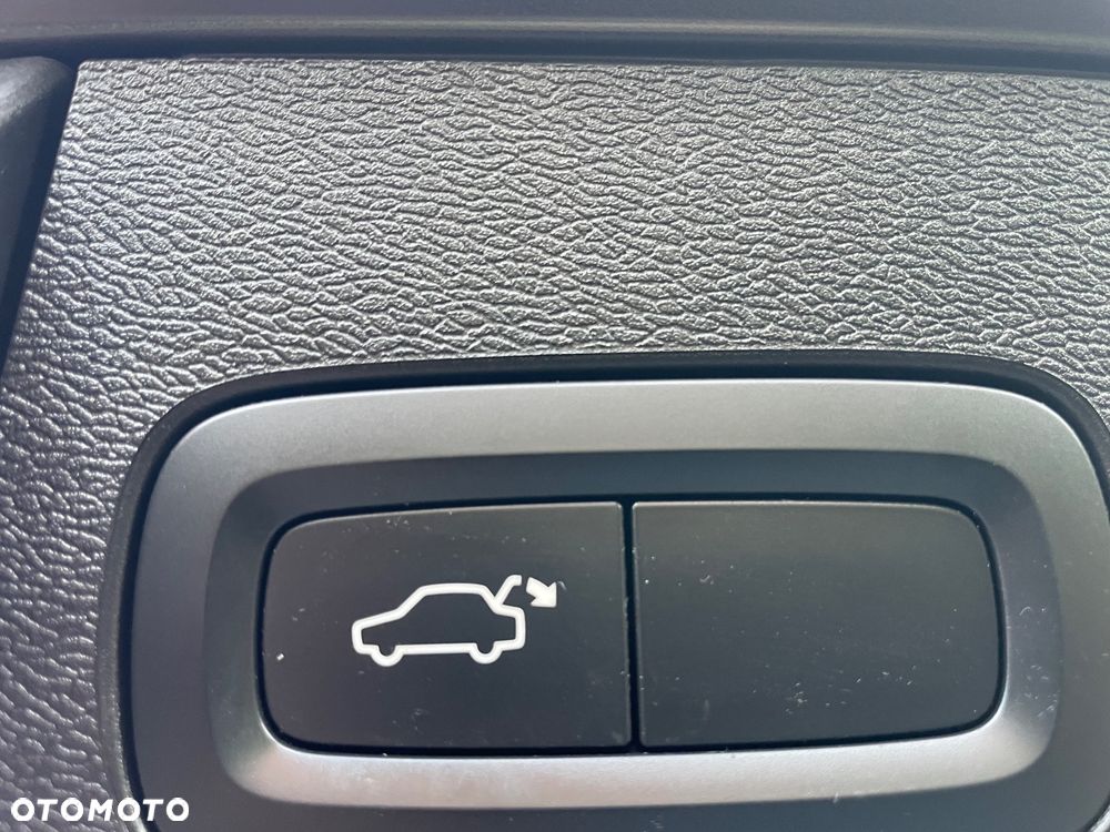 Volvo XC 60 B4 D AWD Geartronic Inscription - 13