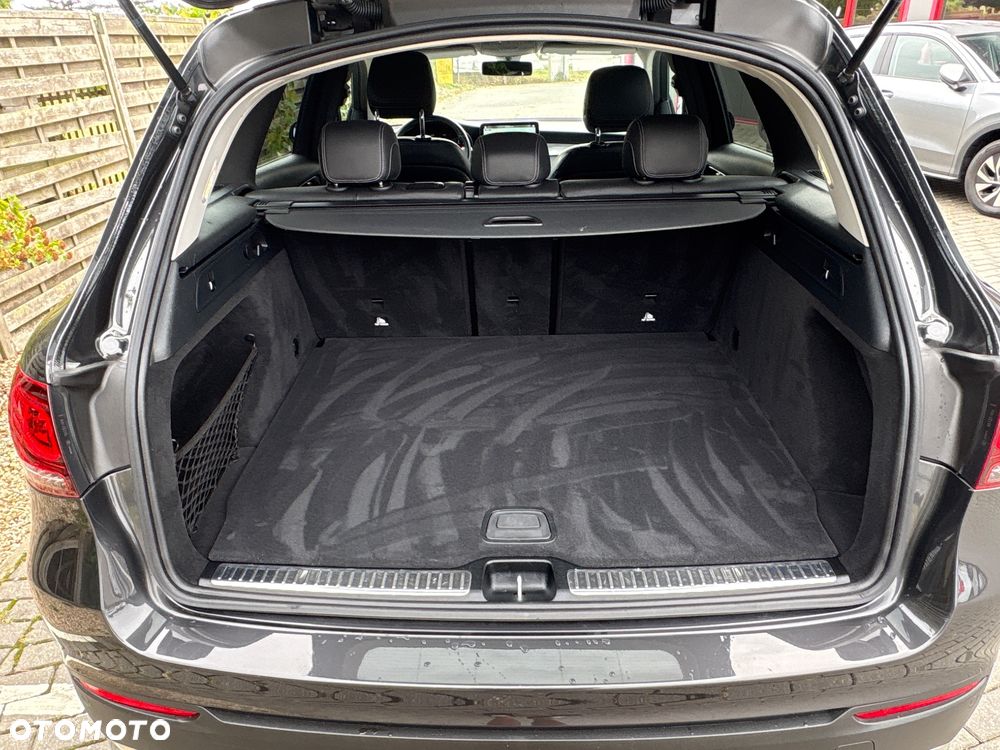 Mercedes-Benz GLC 200 d Business Edition - 29