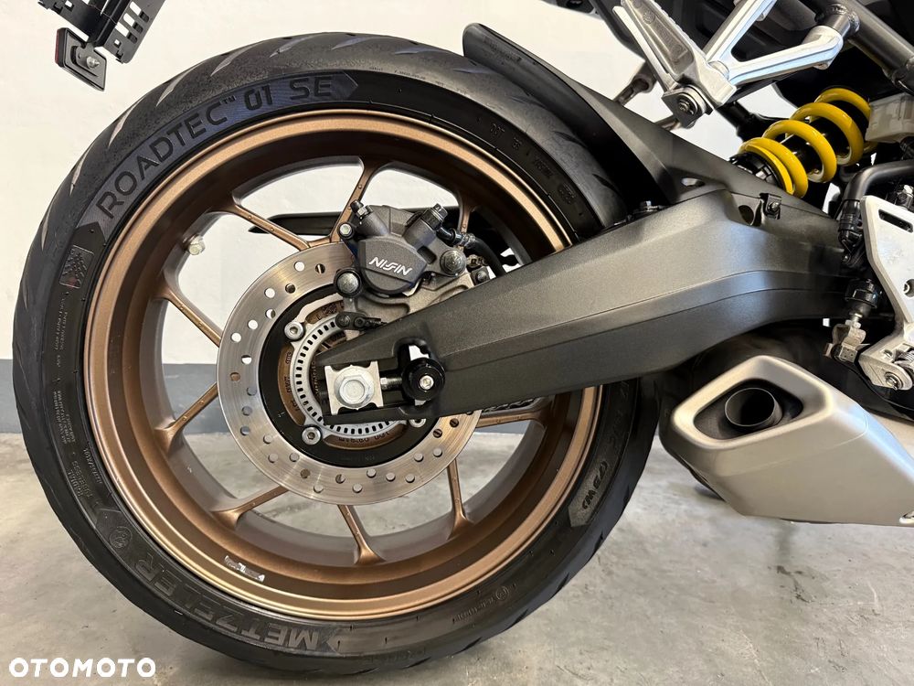 Honda CB - 11