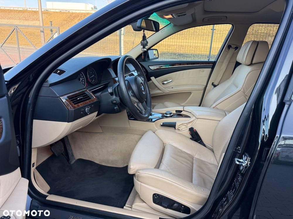 BMW Seria 5 530d xDrive Edition Exclusive - 24