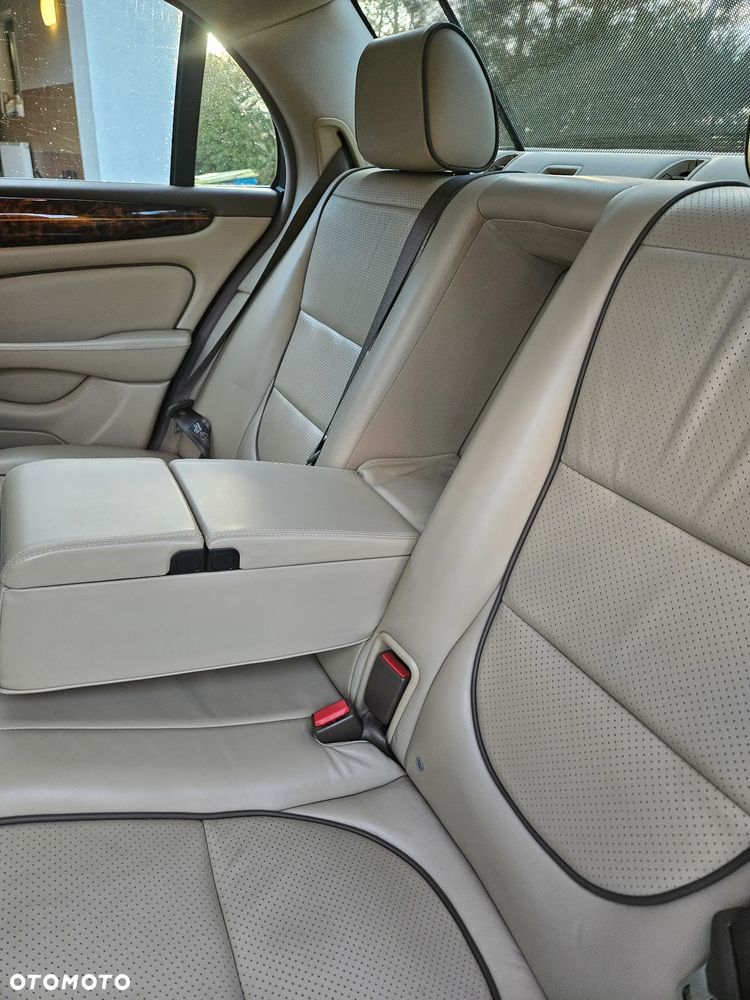 Jaguar XJ XJ8 4.2 LWB Executive - 9