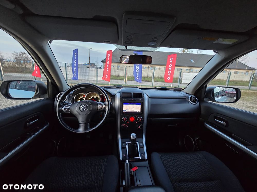 Suzuki Grand Vitara 2.4 Premium - 31