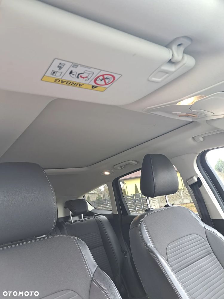 Ford Kuga 2.0 TDCi 2x4 Business Edition - 9