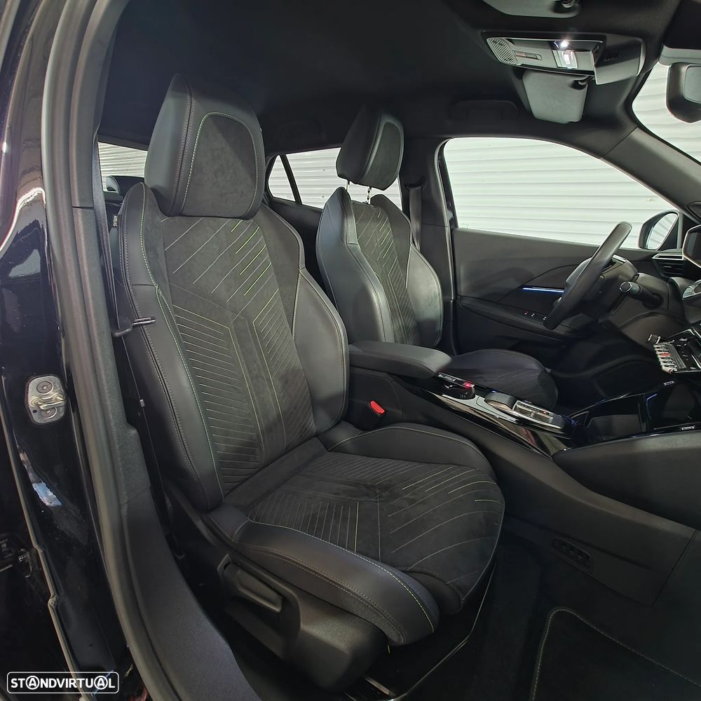 Peugeot e-2008 156 GT Exclusive - 16