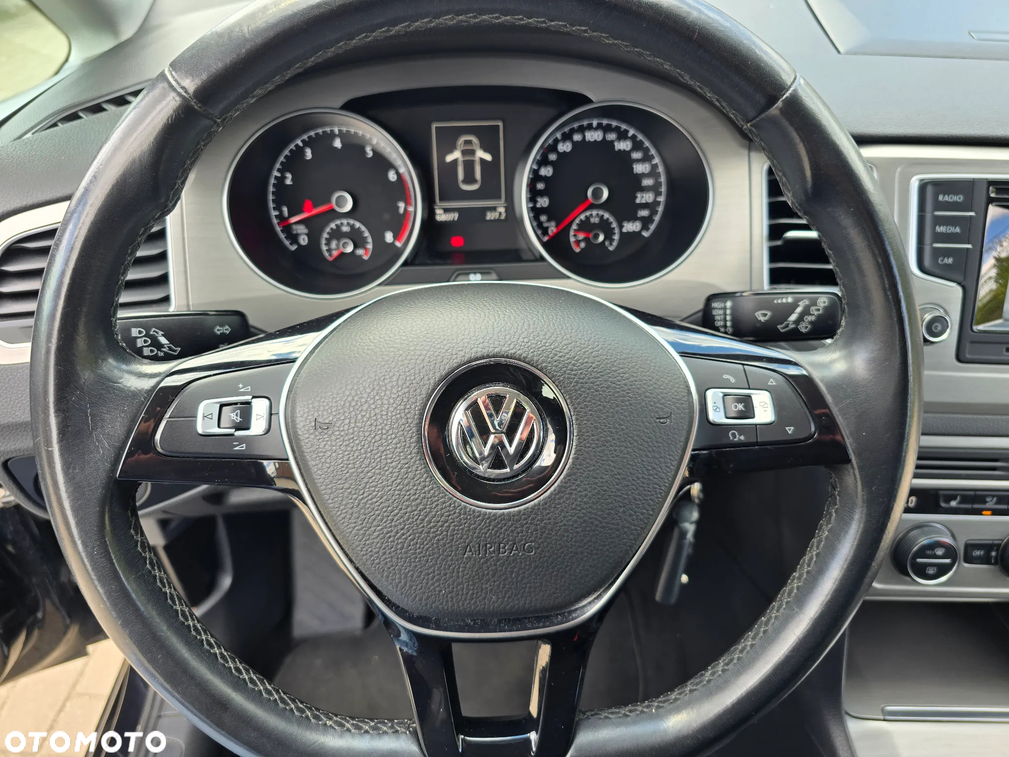 Volkswagen Golf Sportsvan - 25