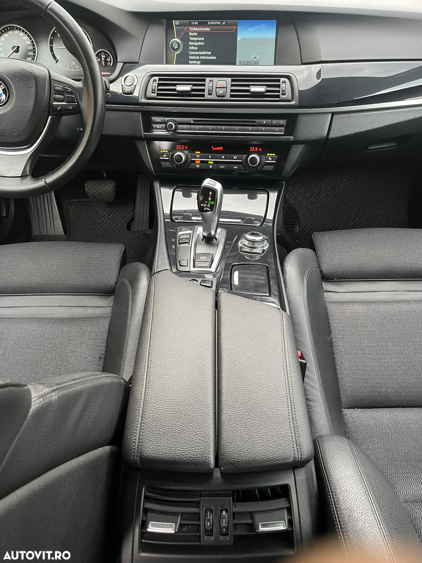 BMW Seria 5 525d Touring Sport-Aut. - 23