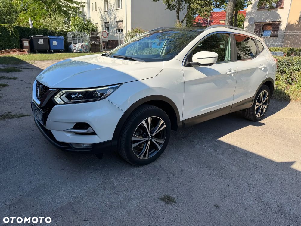 Nissan Qashqai 1.3 DIG-T N-Connecta - 1