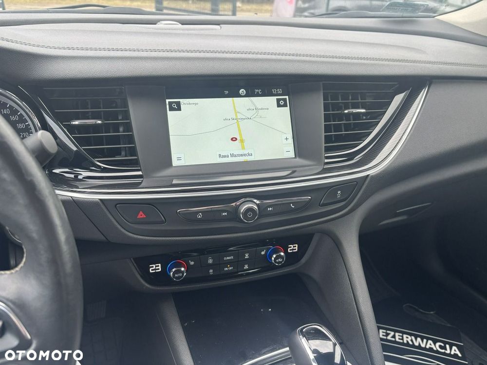 Opel Insignia - 26