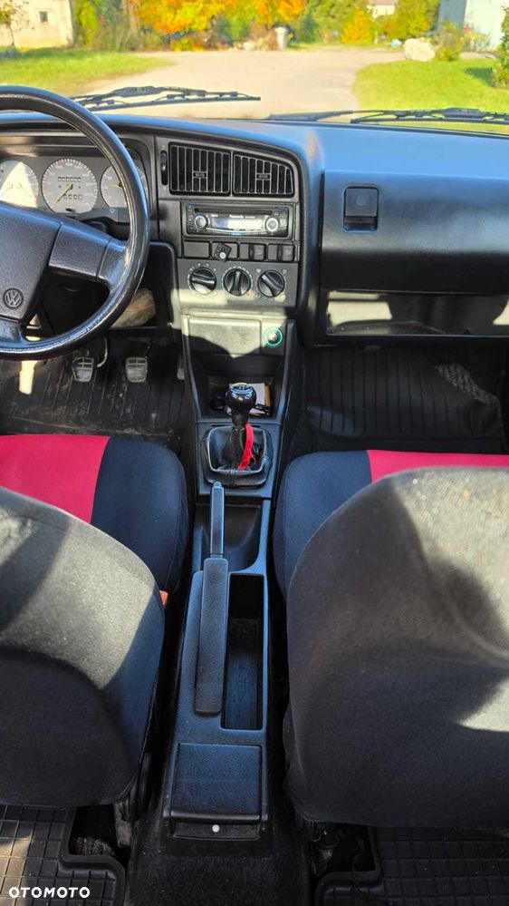 Volkswagen Passat - 15