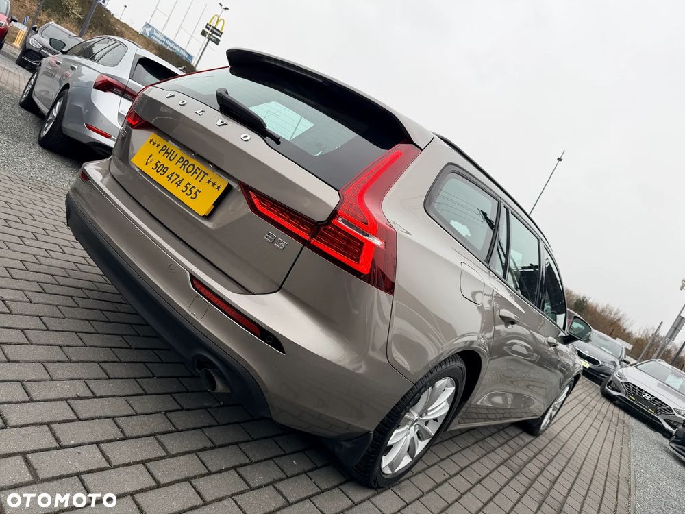 Volvo V60 B3 B Momentum Core - 8