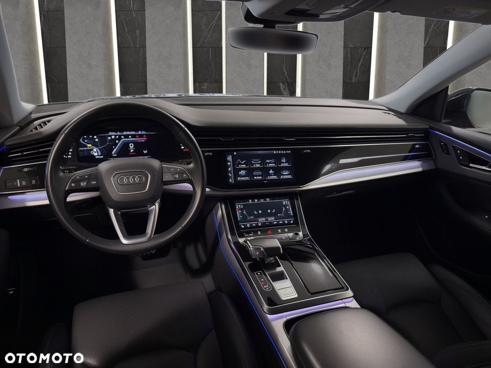 Audi Q8 - 9