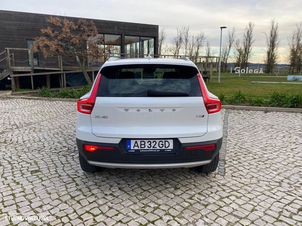 Volvo XC 40 1.5 T5 PHEV Momentum Plus - 45