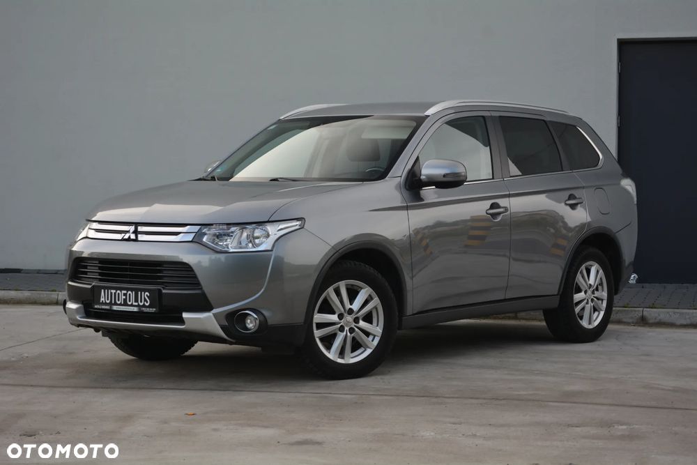 Mitsubishi Outlander - 16