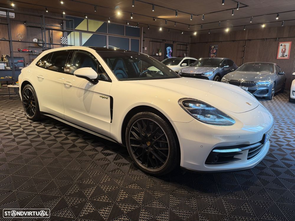 Porsche Panamera Sport Turismo 4 E-Hybrid Platinum Edition - 8