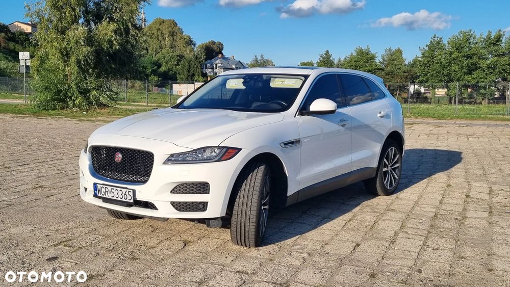 Jaguar F-Pace 2.0 i4D AWD R-Sport - 2