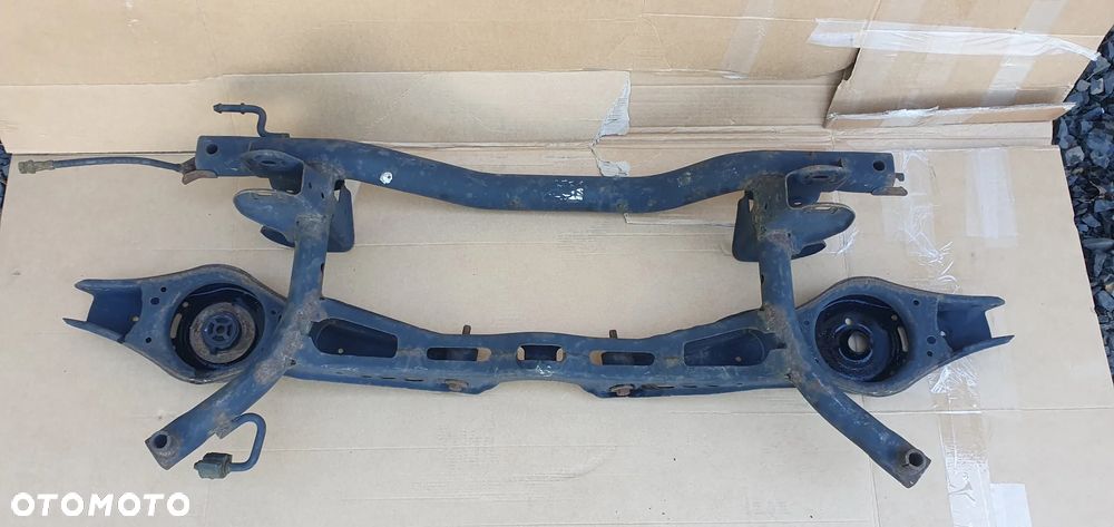 Wózek sanki belka zawieszenia tył VW Golf V Audi A3 8P - 2