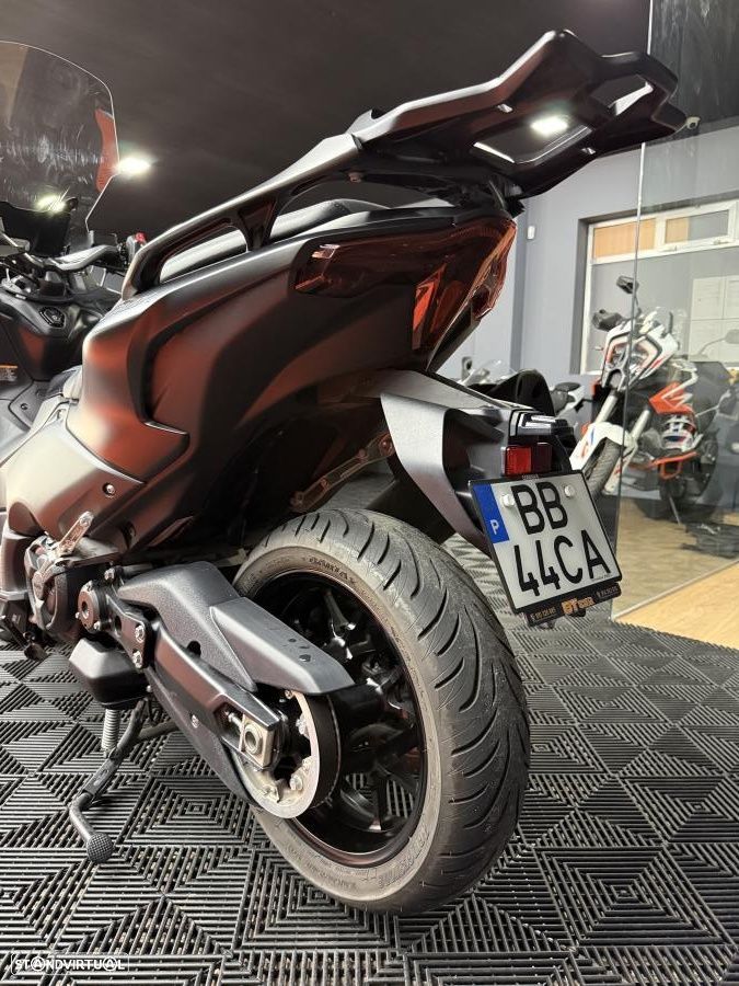 Yamaha TMAX TECH MAX - 10