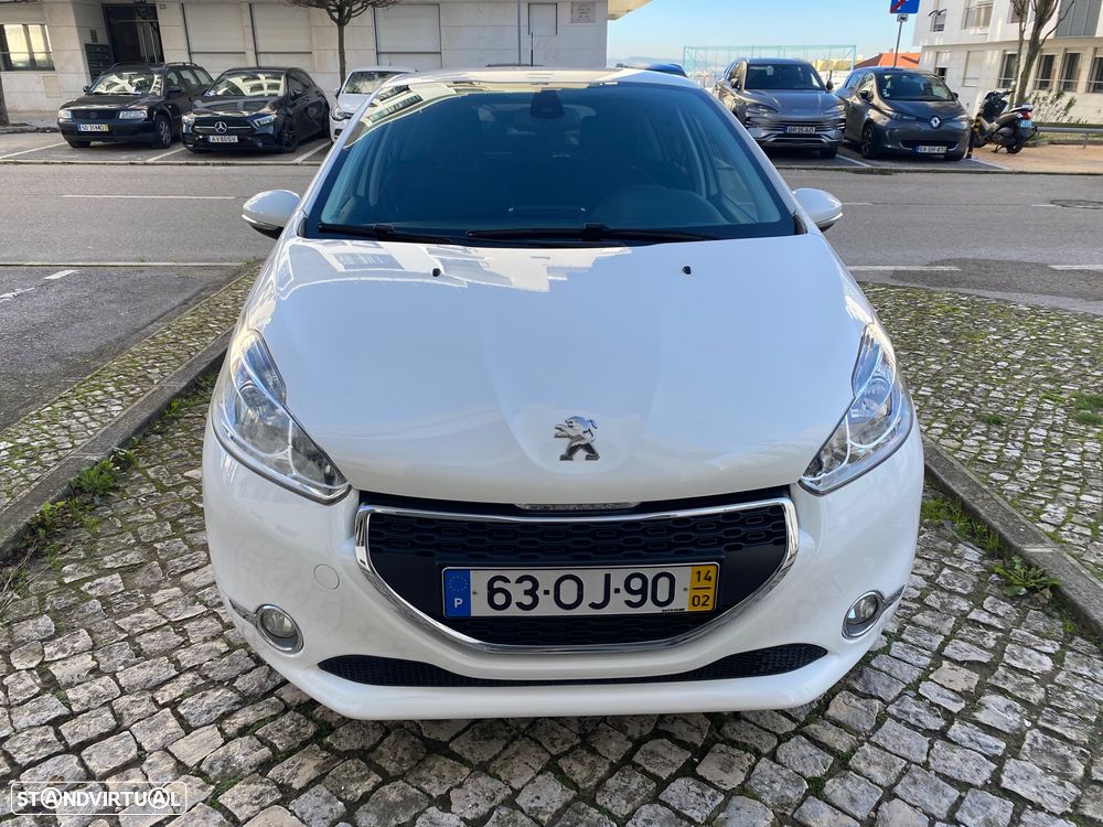 Peugeot 208 1.4 HDi SE Style - 2