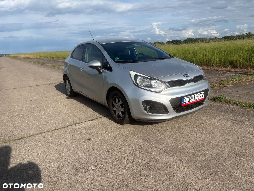 Kia Rio - 3