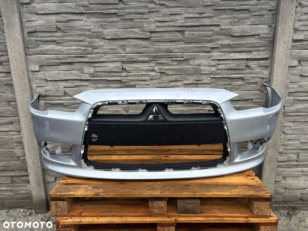 Mitsubishi Lancer X zderzak przedni - 1