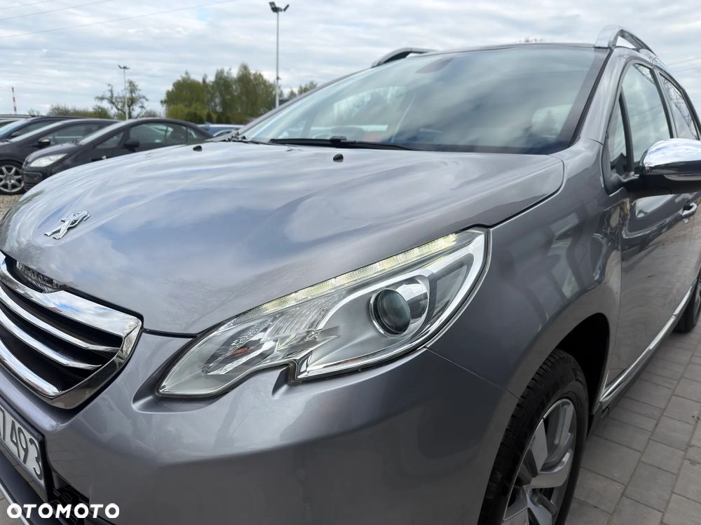 Peugeot 2008 1.2 Pure Tech GPF Allure S&S - 23