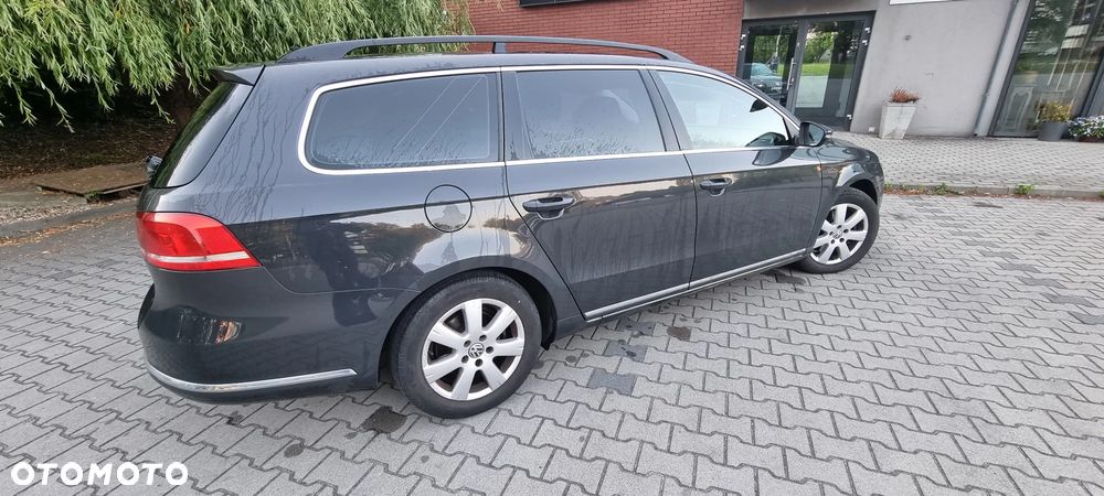 Volkswagen Passat 1.6 TDI Comfortline - 15