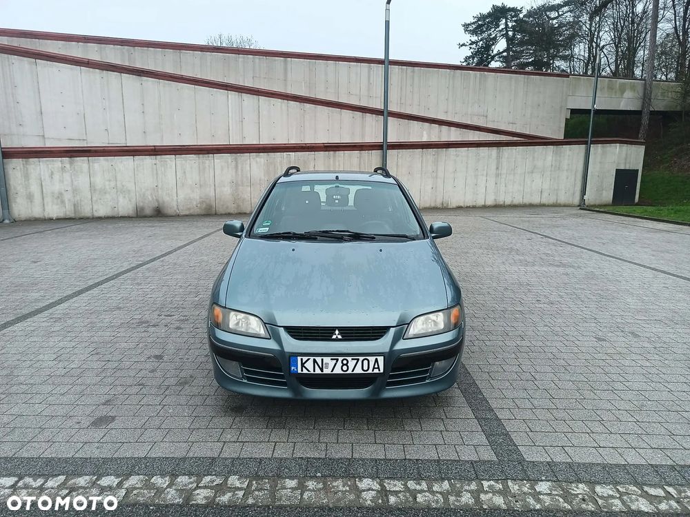 Mitsubishi Space Star 1.6 Avance - 10