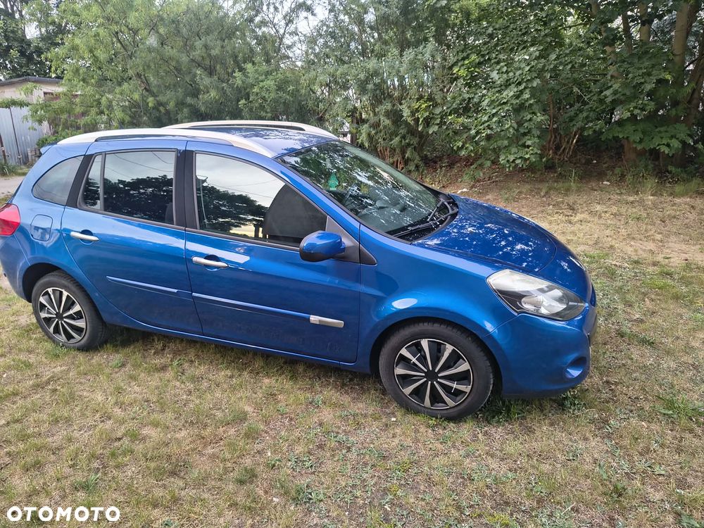 Renault Clio - 1