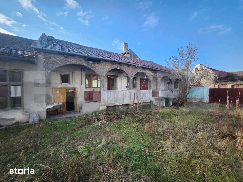 Teren intravilan,1707 mp,Centru,zona ultracentrala,ideal ca investitie - Imagine principală: 2/2